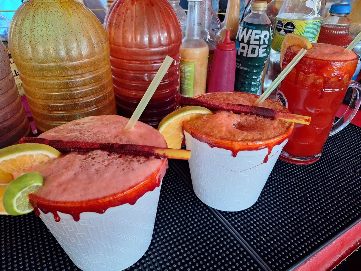 MICHELADA CLASICA - grande ( 1, ½L )