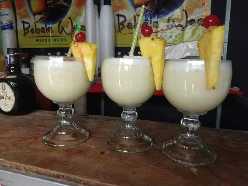 PIÑA COLADA - grande