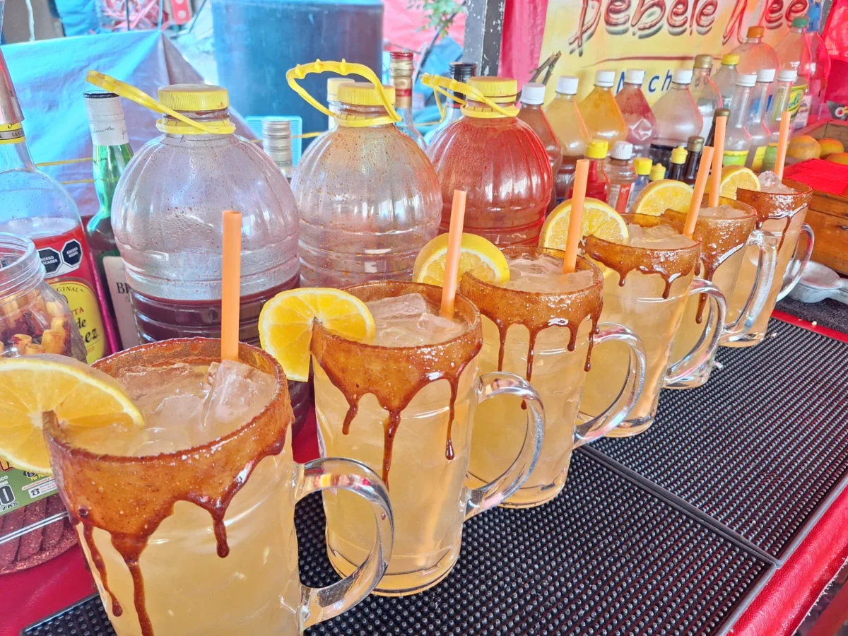 MICHELADA DE PIÑA COLADA - mediana ( 1L )